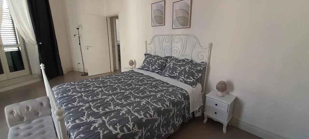Apartment Ballarhouse Palermo