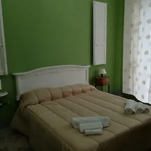 Casa In Palazzo Graffeo Erika Palermo
